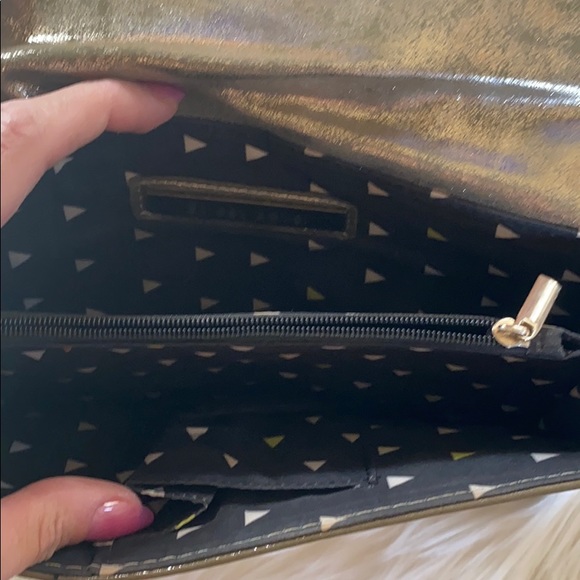 Street Level Metallic Envelope Detachable Chain Clutch Crossbody Evening Purse - Picture 4 of 5